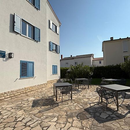 Apartman Theresa Barbat na Rabu Buitenkant foto