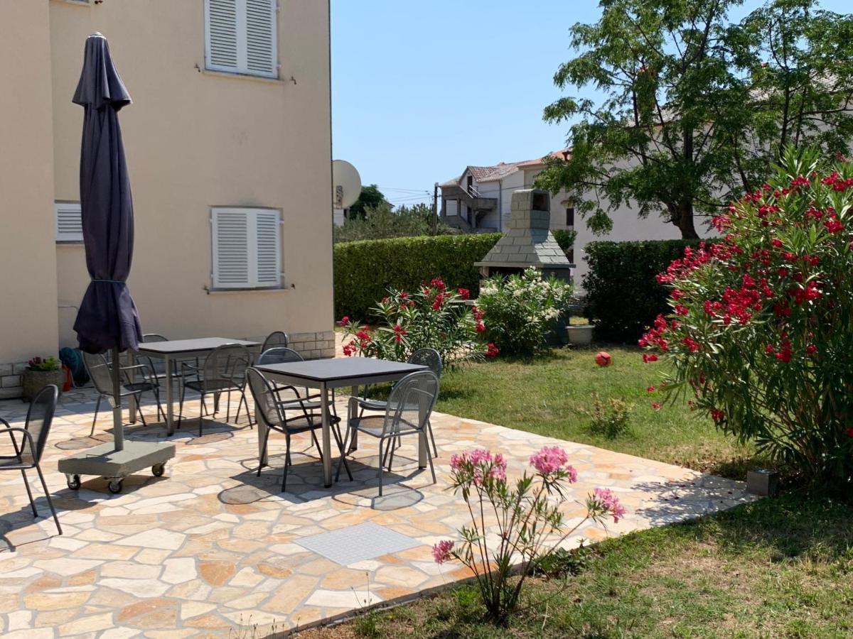 Apartman Theresa Barbat na Rabu Buitenkant foto