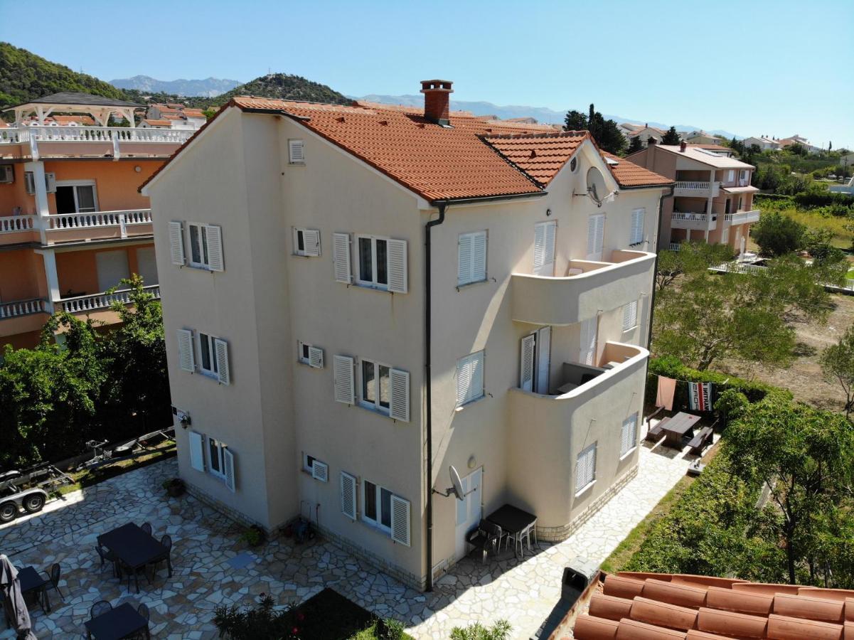 Apartman Theresa Barbat na Rabu Buitenkant foto