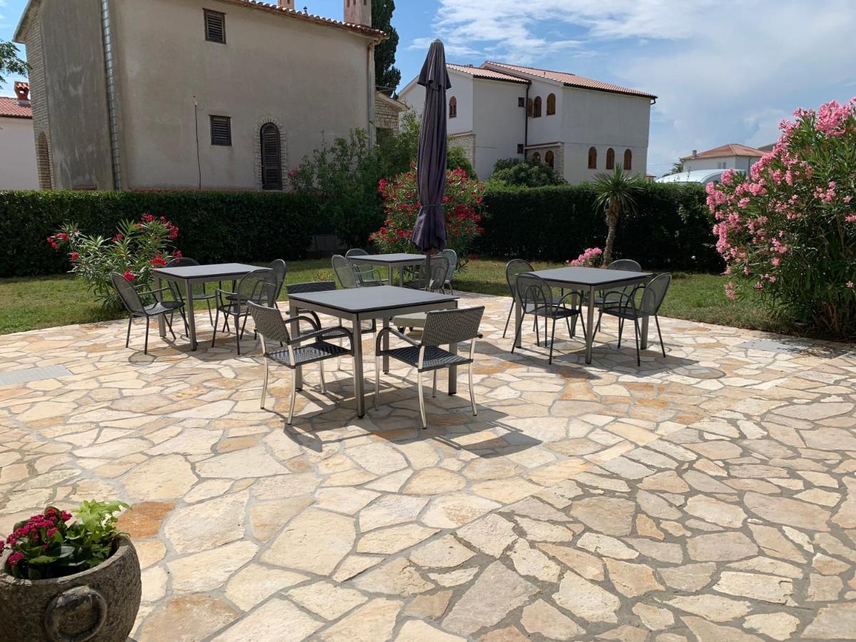 Apartman Theresa Barbat na Rabu Buitenkant foto